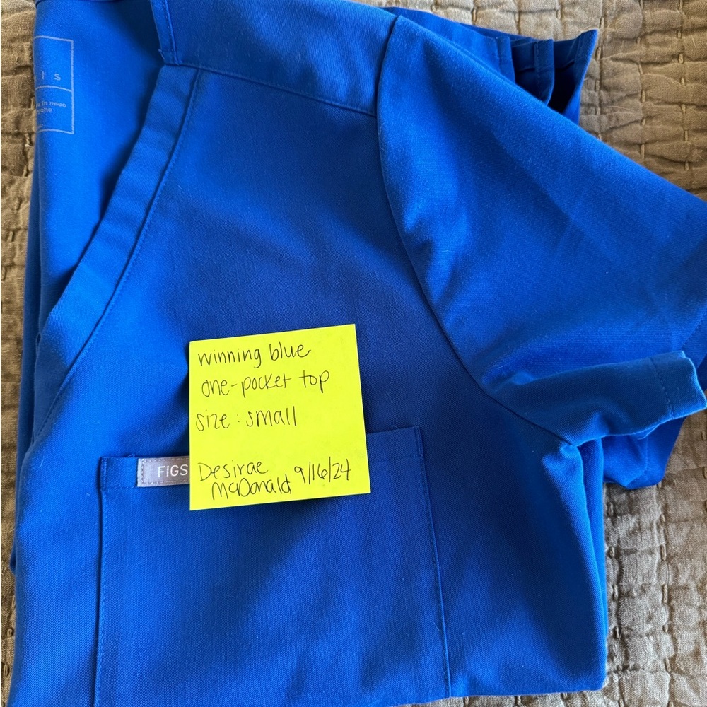 Figs Winning Blue One-pocket Scrub Top